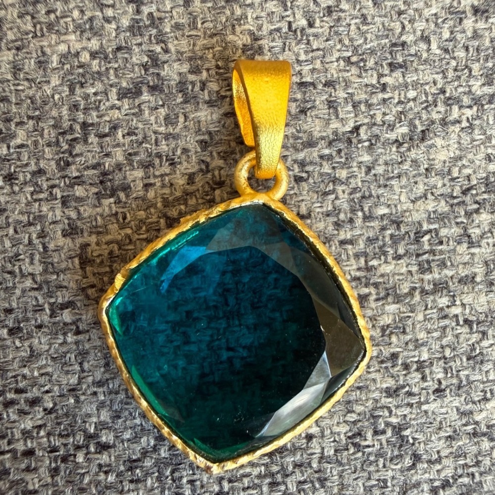 925 Gold Plated Square Teal Glass stone Pendant statement elegant‎